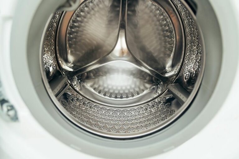 eliminate musty washing machine odors