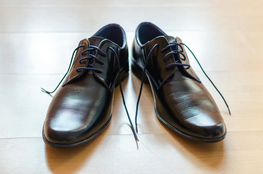 remove creases leather shoes