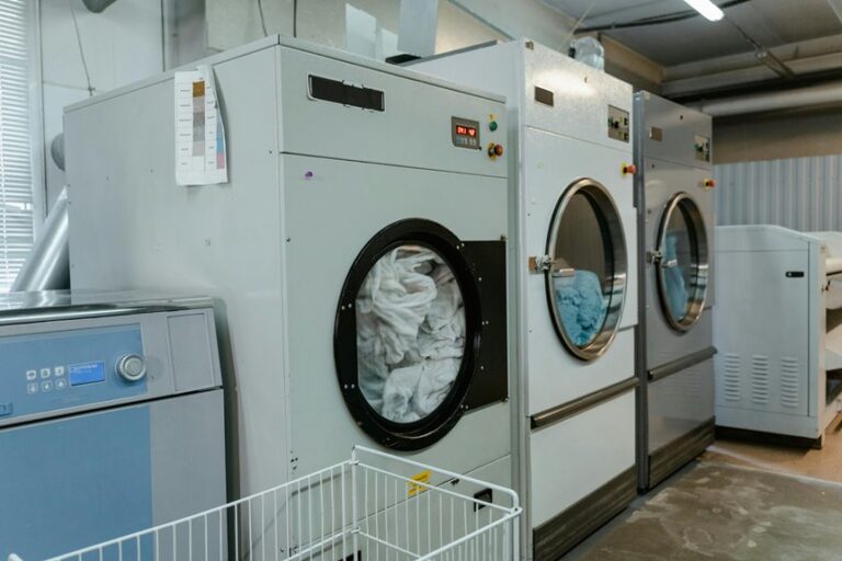 remove dryer lint trap