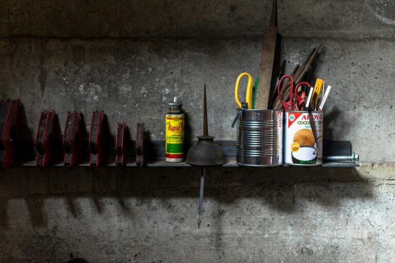 remove motor oil from concrete